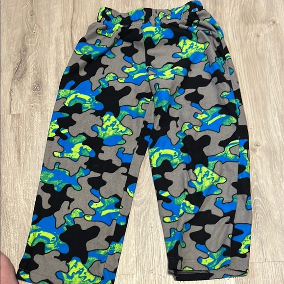 Camouflage Print Pants - Picture 1 of 1